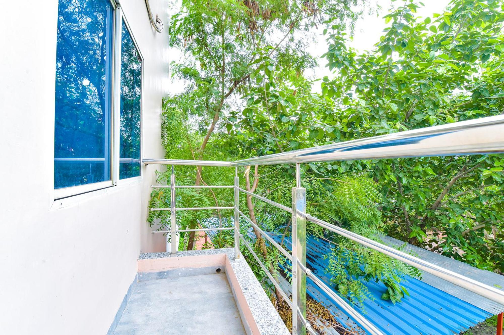 Fabhotel Grand Embassy Индор Екстериор снимка